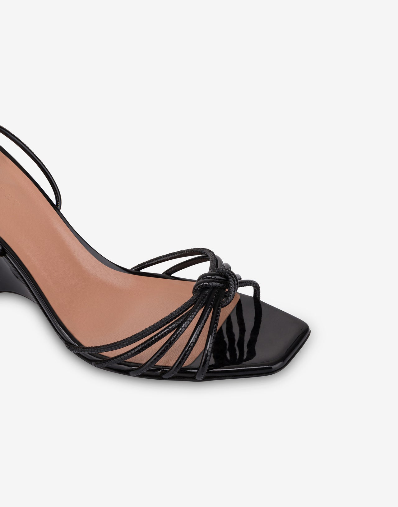 Patent leather sandals with laces